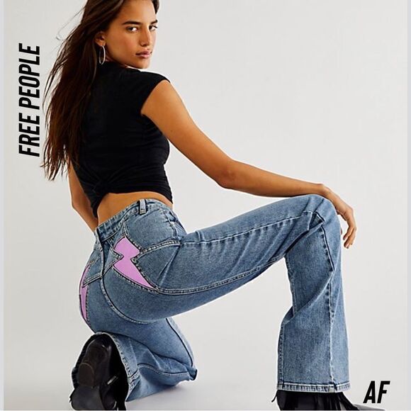 FREE PEOPLE THUNDERBIRD FLARE JEANS IN PURPLE NEW NWT - Picture 1 of 11